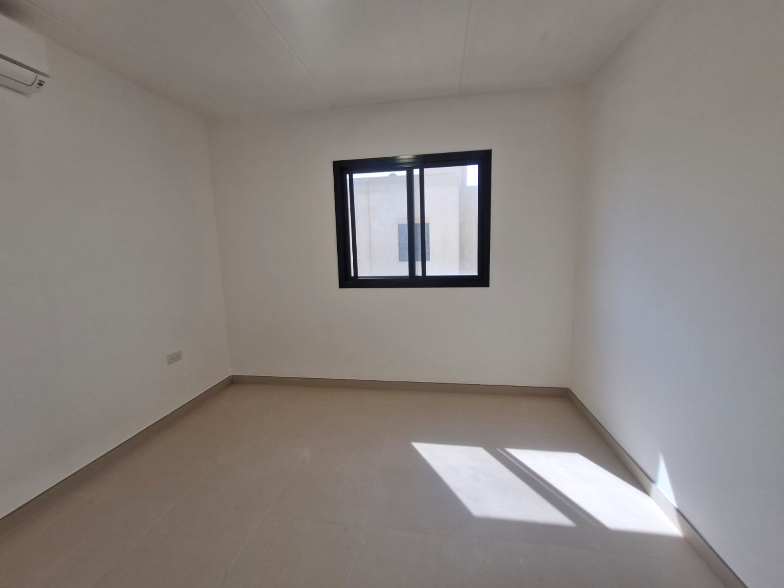 🏡 *Luxury Villa in Sedra – Roshn*    300 m² Modern Villa | Elegance Meets Functionality  